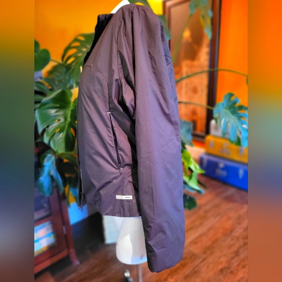 Merrell Lightweight Jacket - Picture 2 of 8